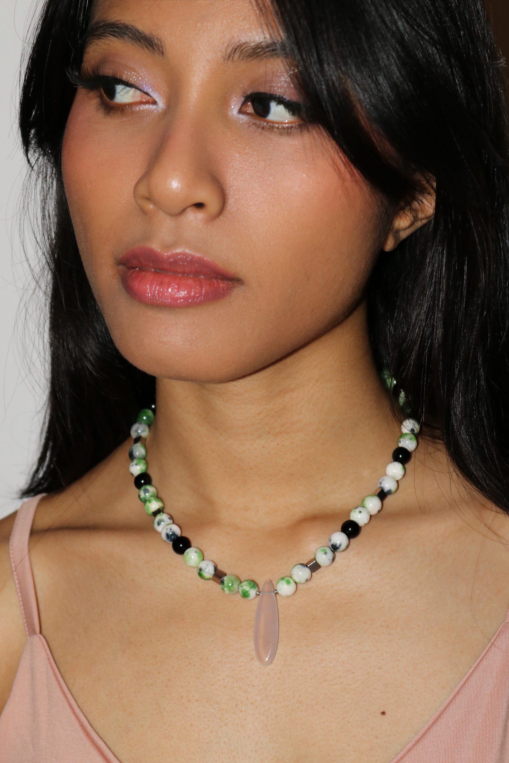 Green Bead Clear Pendant Necklace