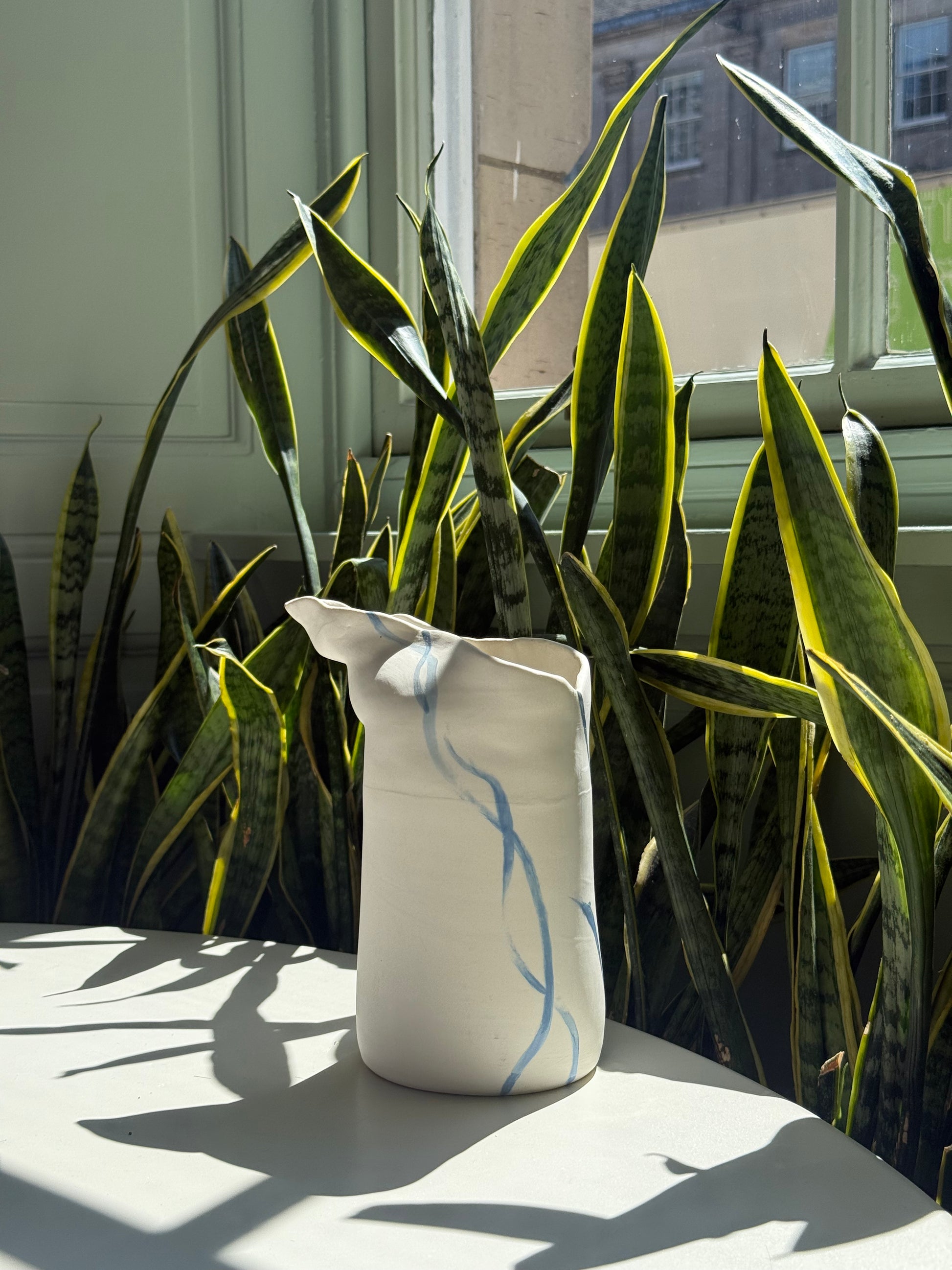 PRE-ORDER Porcelain Vase Small 02 | Nordic Home Living Collection