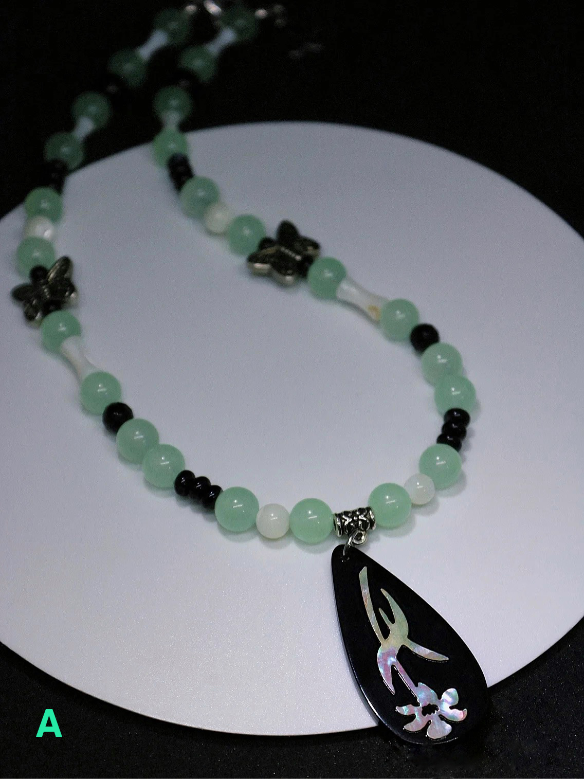Nacre | Twin Necklace Collection