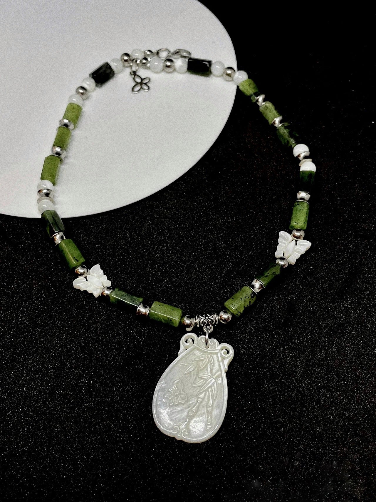White Pendant Green Bead Necklace